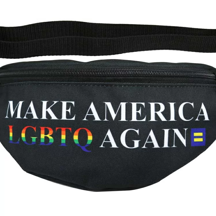 Fanny packs popular again 2025